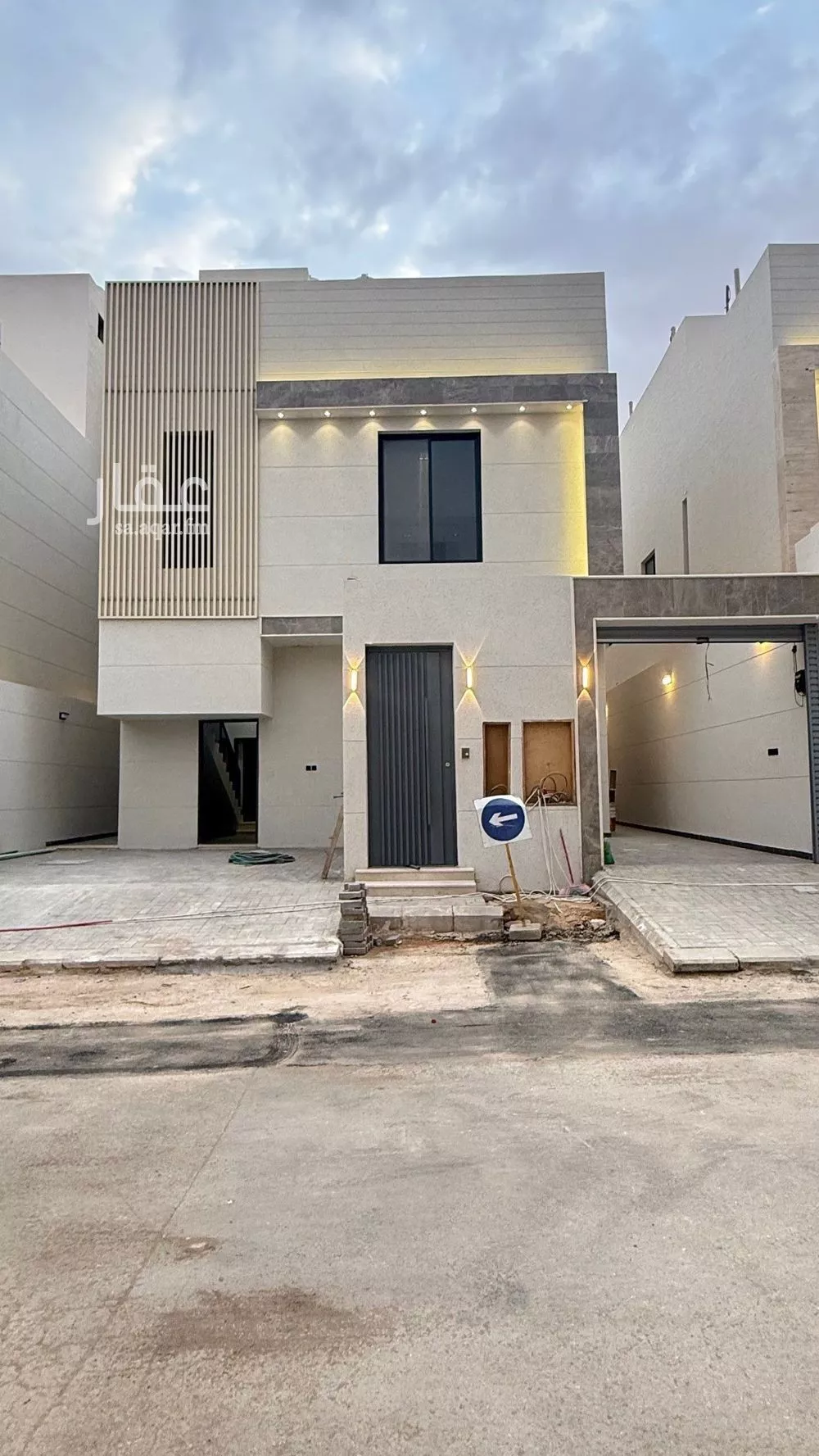 دور للبيع في شارع عبدالرحمن بن عبدالقاري, حي طويق, مدينة الرياض, منطقة الرياض 1 صورة