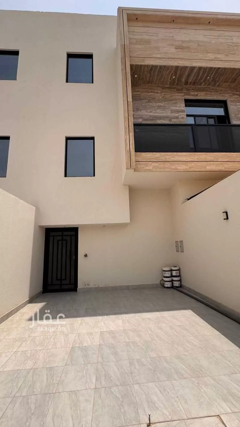 دور للبيع في شارع عطية بن جنادة, حي الملك فيصل, مدينة الرياض, منطقة الرياض 1 صورة