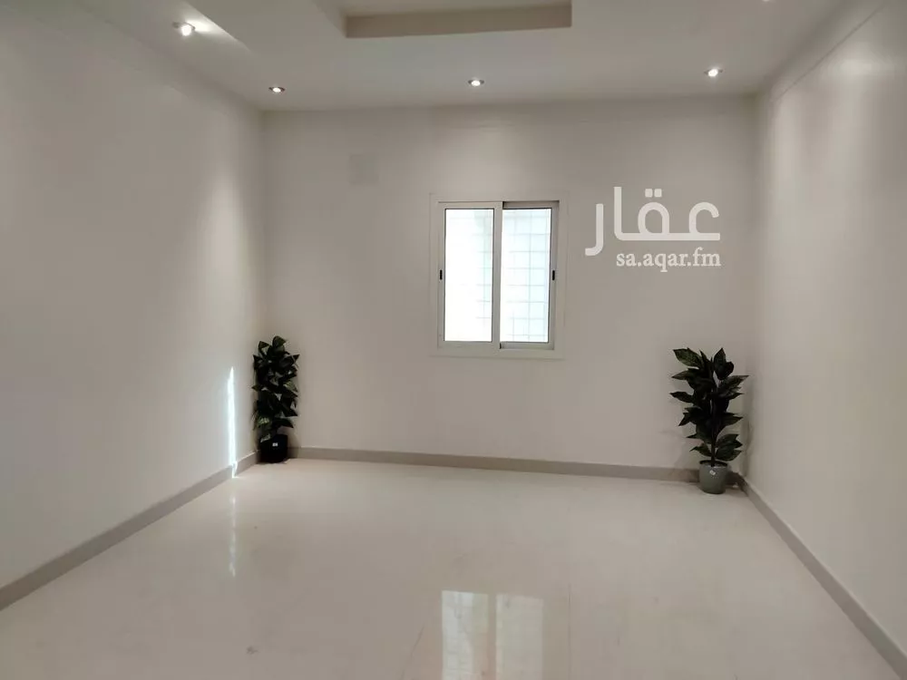 شقة للبيع في شارع القاره, حي الحمراء, مدينة الخبر, المنطقة الشرقية 1 صورة