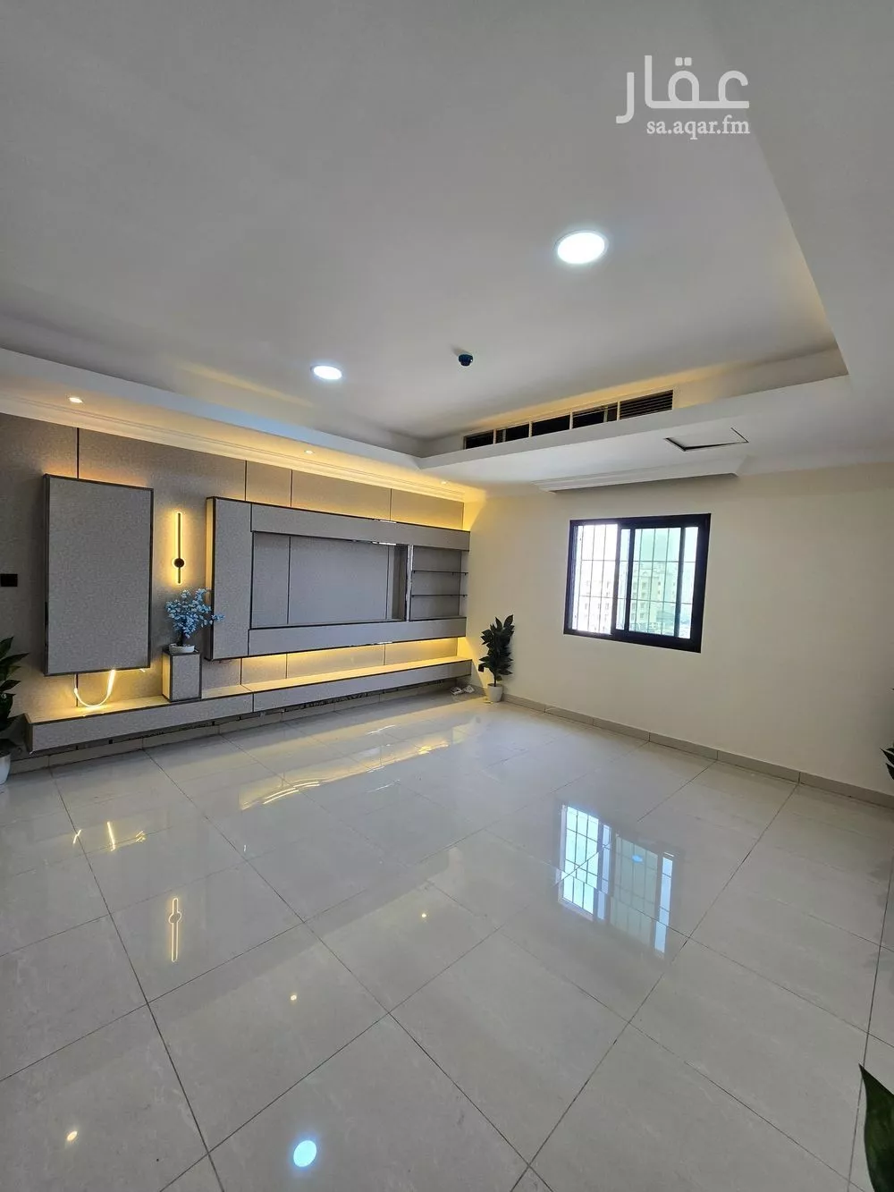 شقة للبيع في شارع القرية العليا, حي الحمراء, مدينة الخبر, المنطقة الشرقية 1 صورة