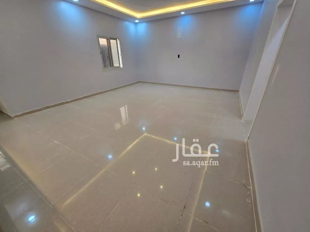 شقة للبيع في شارع سهيل بن رافع, حي ضاحية الملك فهد, مدينة الدمام, المنطقة الشرقية 1 صورة