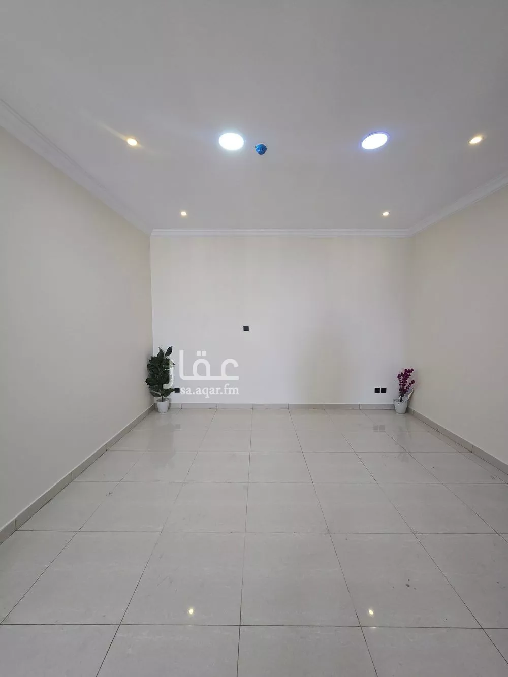 شقة للبيع في شارع القرية العليا, حي الحمراء, مدينة الخبر, المنطقة الشرقية 1 صورة