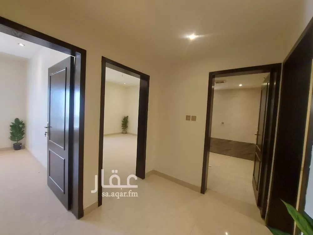 شقة للبيع في شارع القاره, حي الحمراء, مدينة الخبر, المنطقة الشرقية 1 صورة