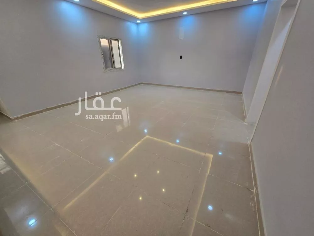 شقة للبيع في شارع سهيل بن رافع, حي ضاحية الملك فهد, مدينة الدمام, المنطقة الشرقية 1 صورة