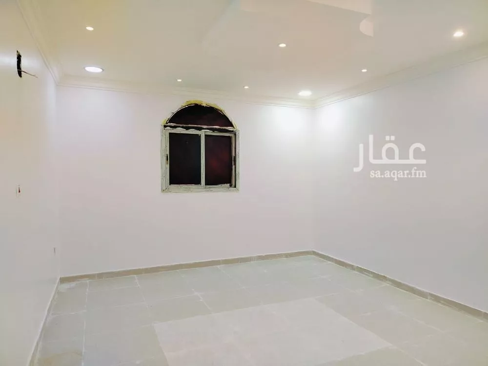 شقة للبيع في شارع سعيد بن مقرن, حي ضاحية الملك فهد, مدينة الدمام, المنطقة الشرقية 1 صورة