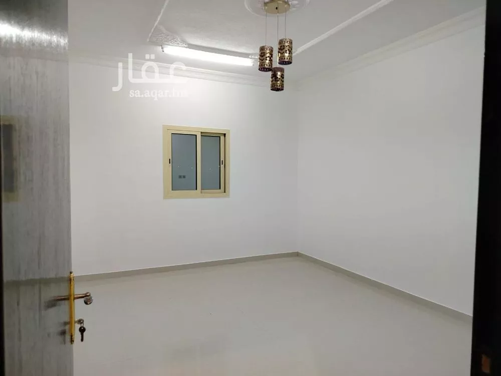 فيلا للبيع في شارع سعيد بن العاص, حي ضاحية الملك فهد, مدينة الدمام, المنطقة الشرقية 1 صورة