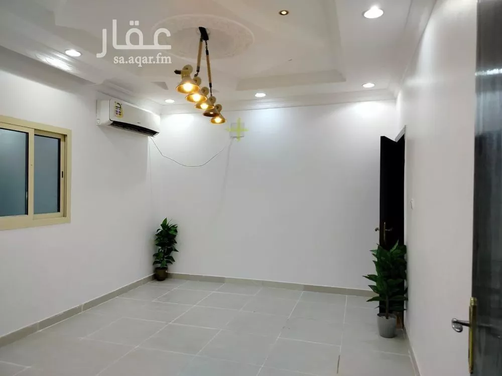 فيلا للبيع في شارع سعيد بن العاص, حي ضاحية الملك فهد, مدينة الدمام, المنطقة الشرقية 1 صورة