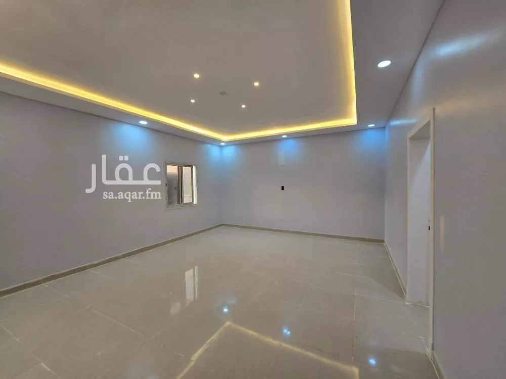 شقة للبيع في شارع سهيل بن رافع, حي ضاحية الملك فهد, مدينة الدمام, المنطقة الشرقية 1 صورة