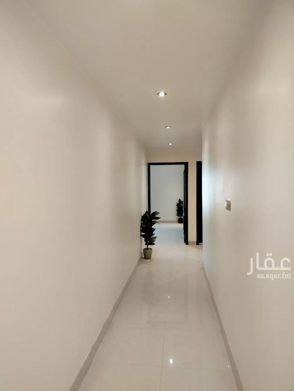 شقة للبيع في شارع القاره, حي الحمراء, مدينة الخبر, المنطقة الشرقية 1 صورة