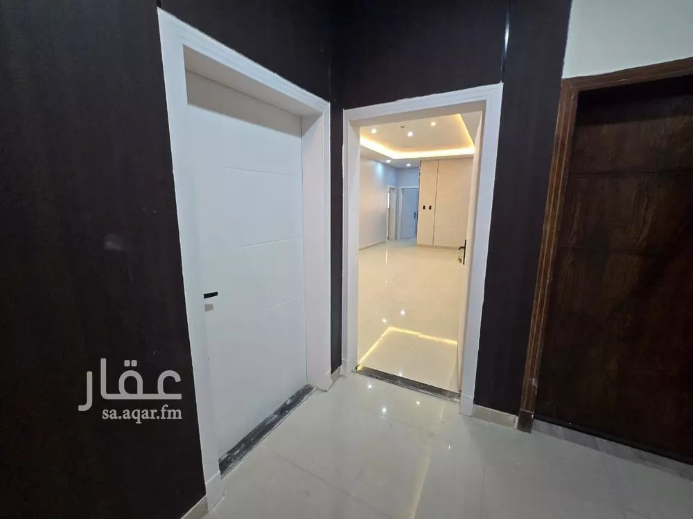 شقة للبيع في شارع سهيل بن رافع, حي ضاحية الملك فهد, مدينة الدمام, المنطقة الشرقية 1 صورة