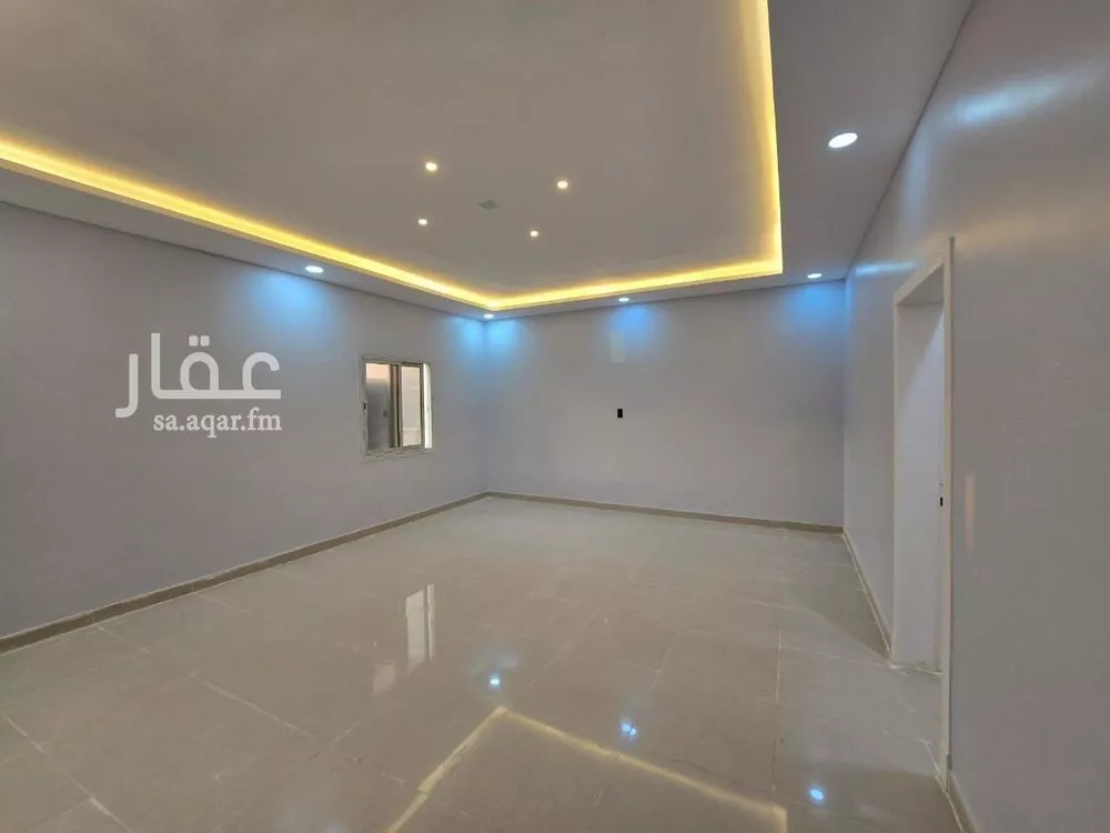 شقة للبيع في شارع سهيل بن رافع, حي ضاحية الملك فهد, مدينة الدمام, المنطقة الشرقية 1 صورة