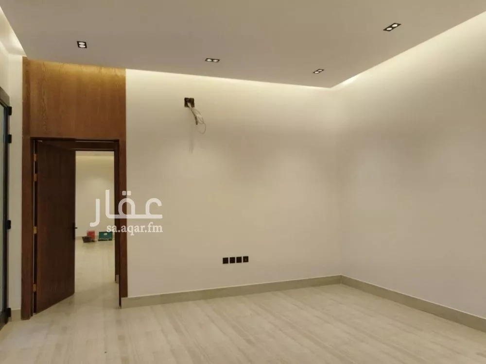 فيلا للبيع في شارع أبي الحسن , حي الرمال, مدينة الرياض, منطقة الرياض 1 صورة