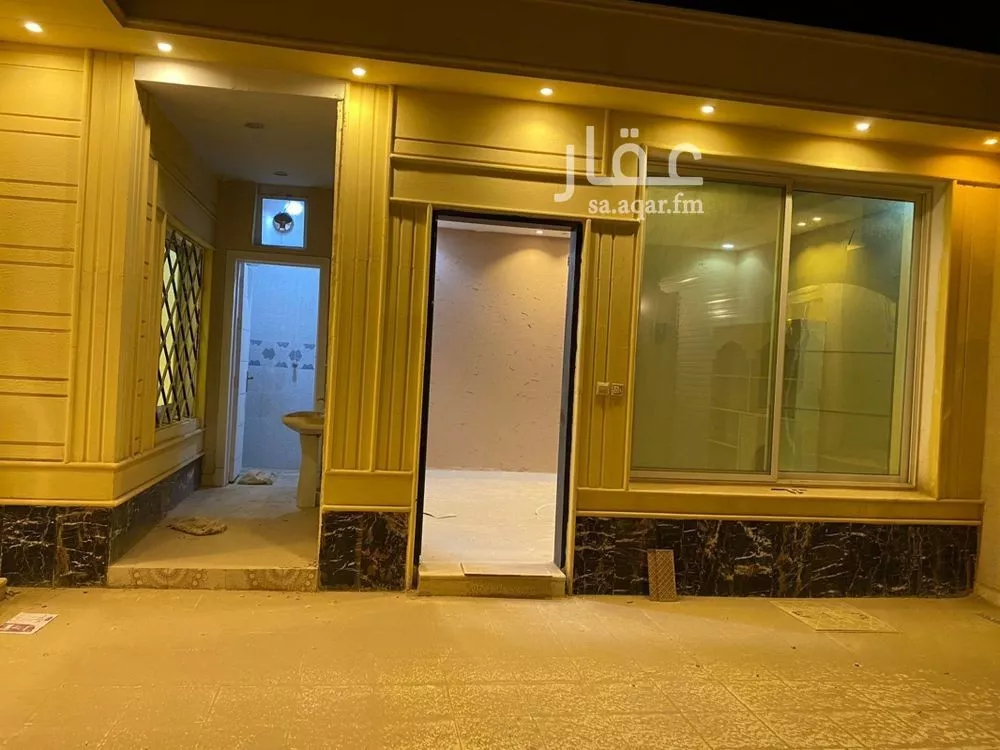 فيلا للإيجار في شارع أبي العجاج, حي عكاظ, مدينة الرياض, منطقة الرياض 1 صورة