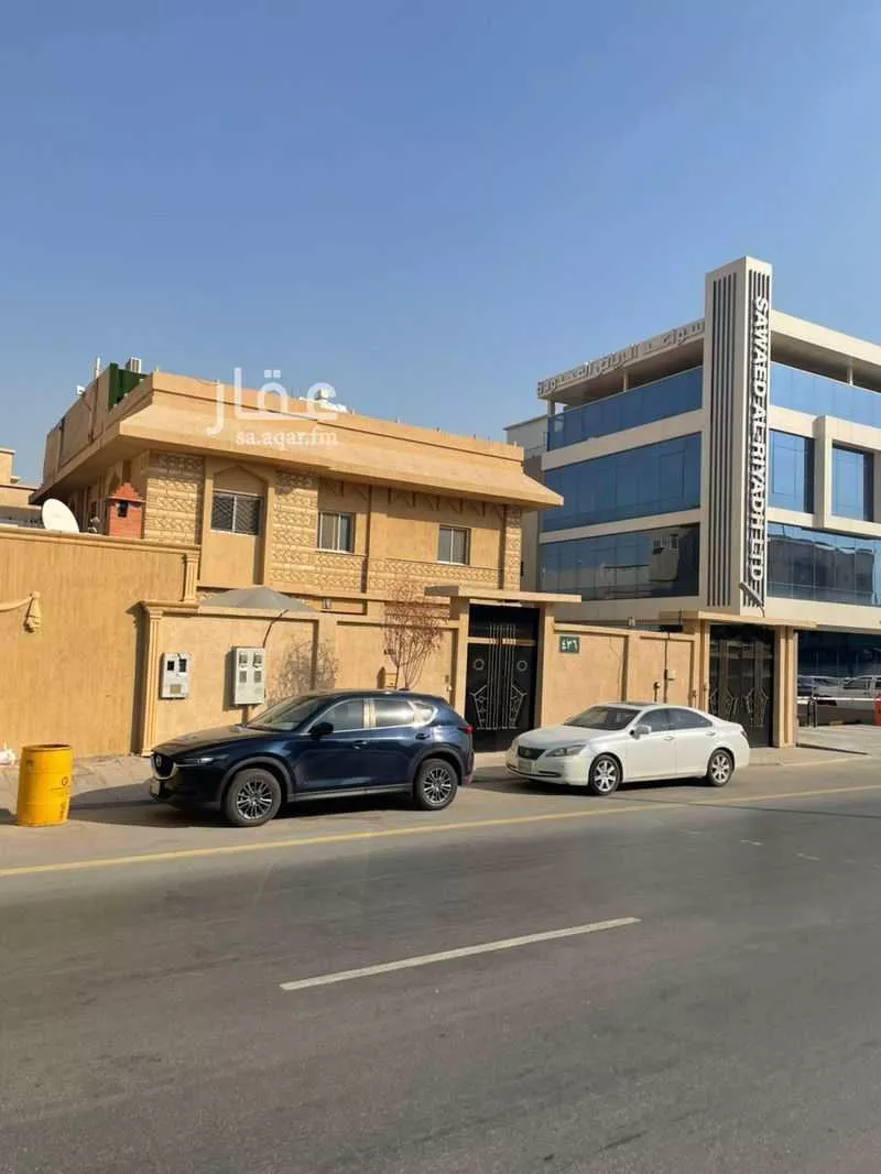 فيلا للبيع في شارع الفرزدق, حي الملز, مدينة الرياض, منطقة الرياض 1 صورة