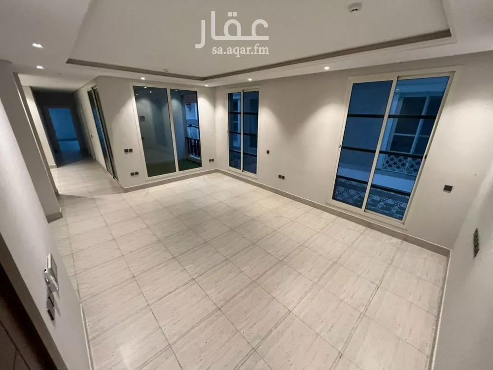 شقة للإيجار في شارع الافاضله, حي الملقا, مدينة الرياض, منطقة الرياض 1 صورة
