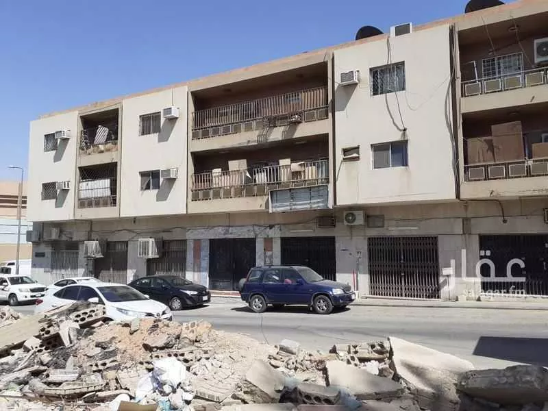عمارة للبيع في شارع اسد بن الفرات, حي العمل, مدينة الرياض, منطقة الرياض 1 صورة
