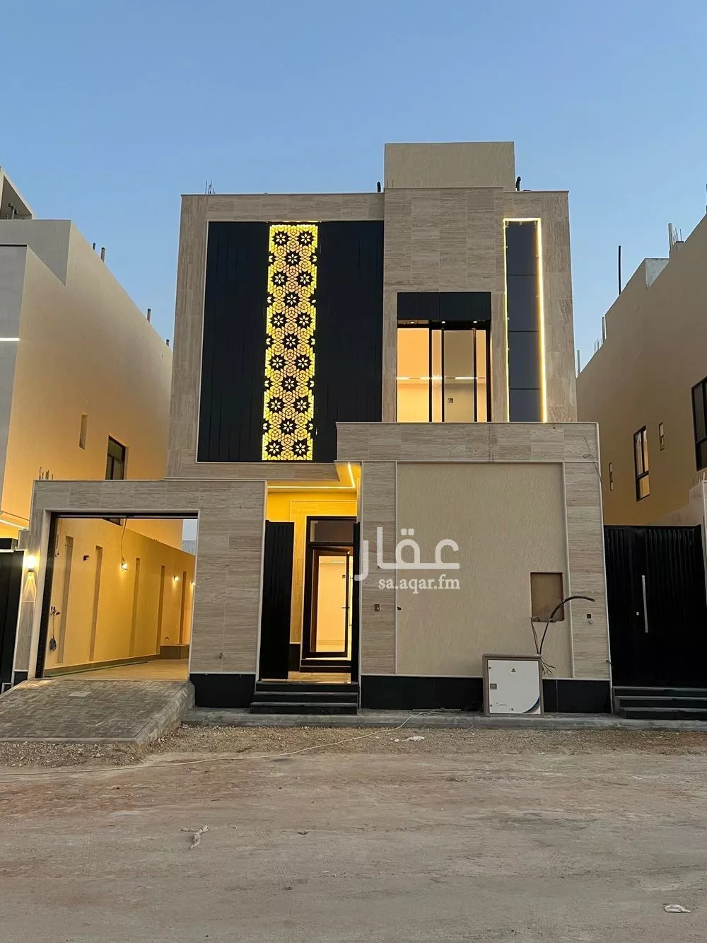 فيلا للبيع في شارع عيسى بن محمد الثعالبي, حي البيان, مدينة الرياض, منطقة الرياض 1 صورة