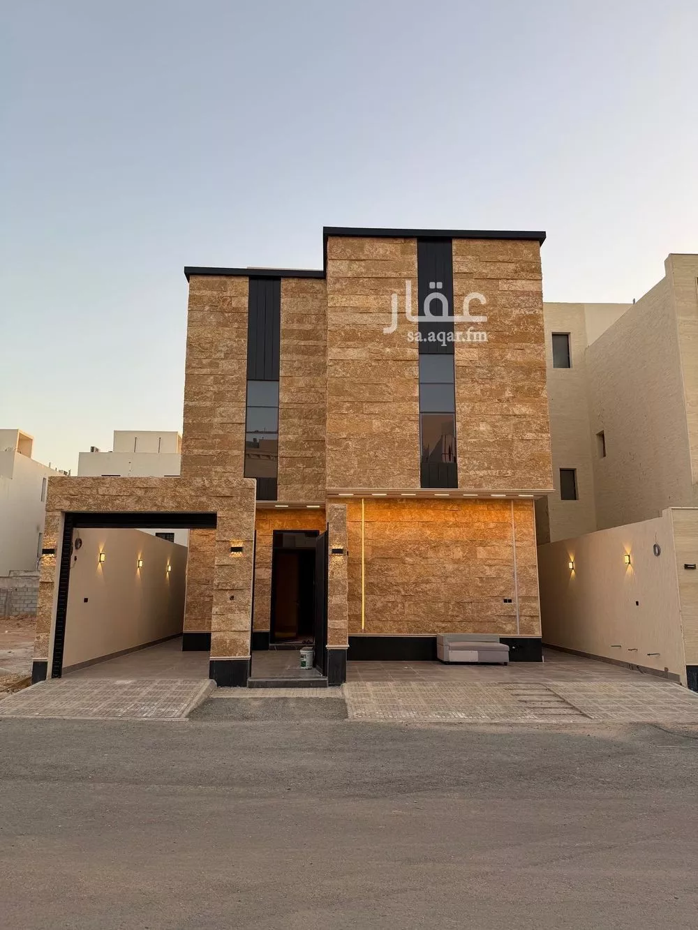 دور للبيع في شارع محمد الفاكهي, حي البيان, مدينة الرياض, منطقة الرياض 1 صورة