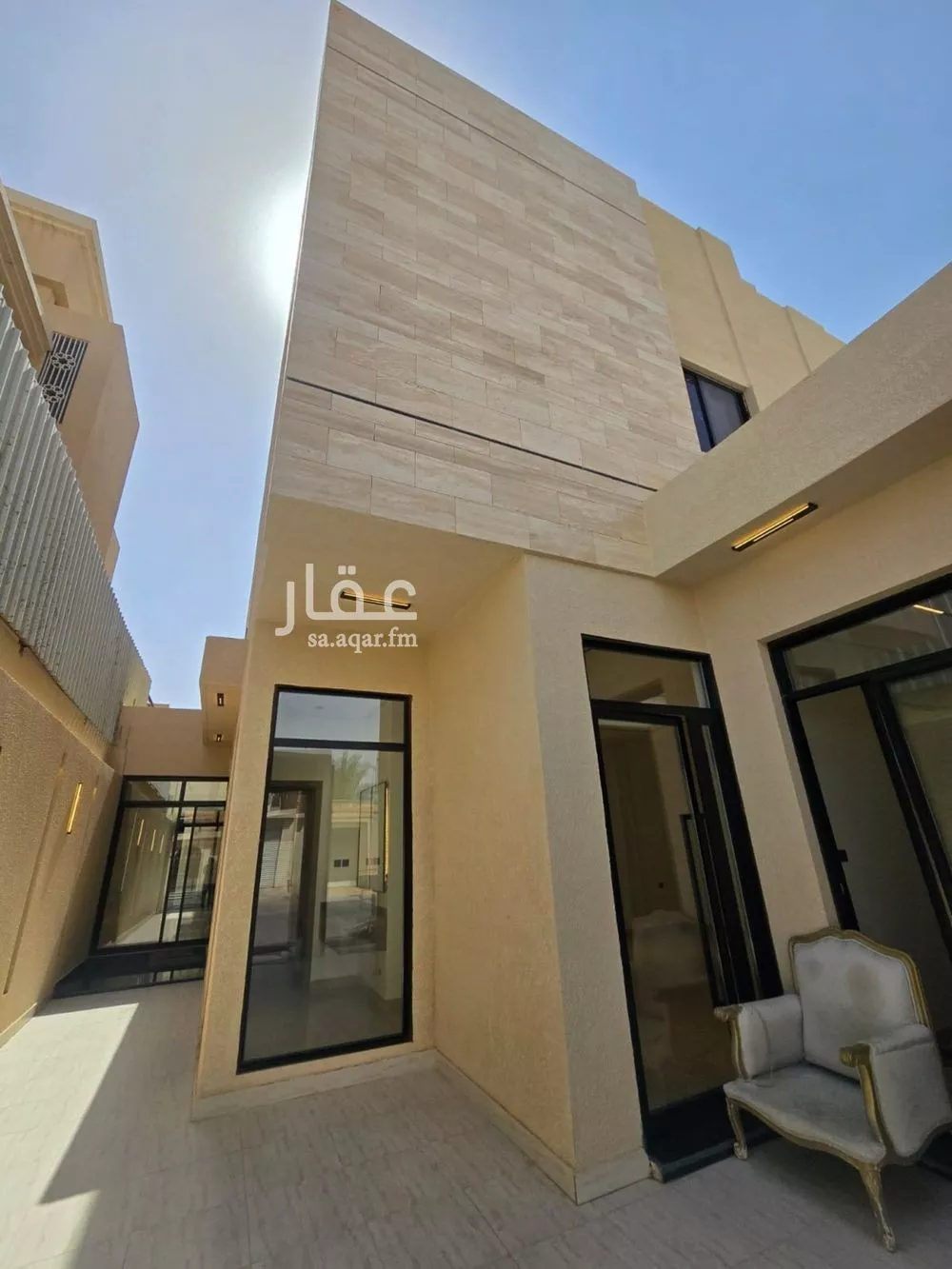 فيلا للبيع في شارع الجدين, حي الفيحاء, مدينة الرياض, منطقة الرياض 1 صورة