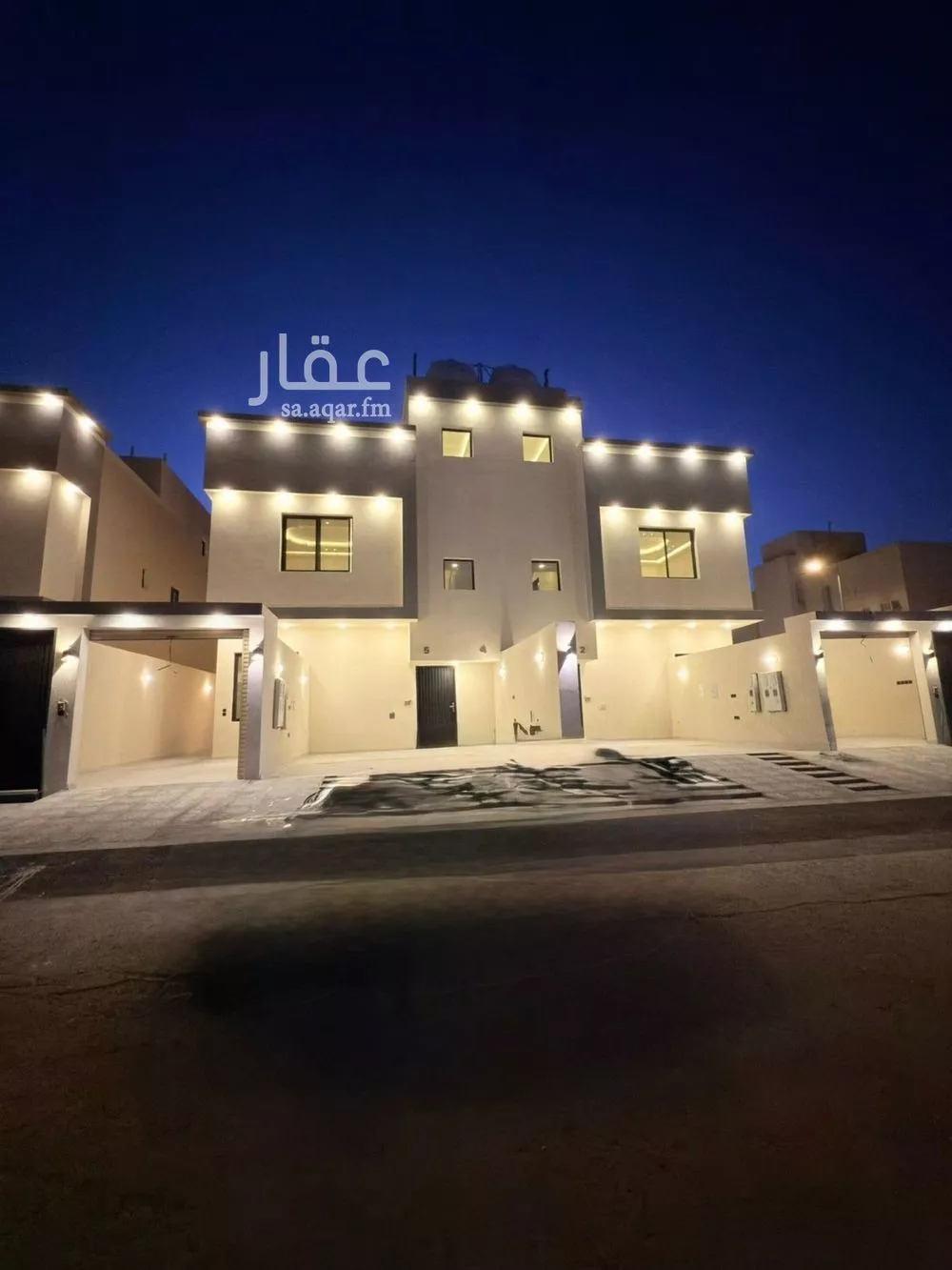 دور للبيع في شارع عبدالرحمن بن عثمان جمال, حي بدر, مدينة الرياض, منطقة الرياض 1 صورة