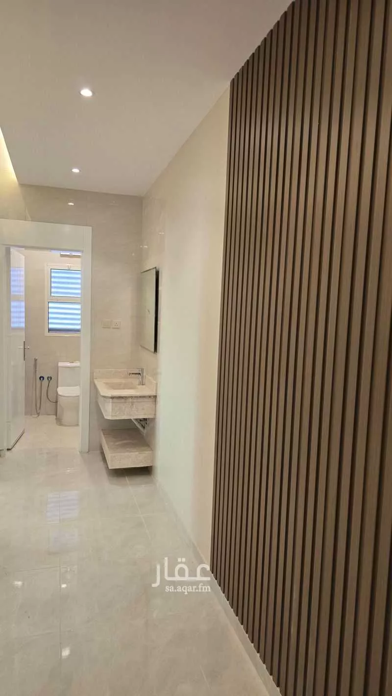 شقة للبيع في شارع الخميس, حي العقيق, مدينة الطائف, منطقة مكة المكرمة 1 صورة