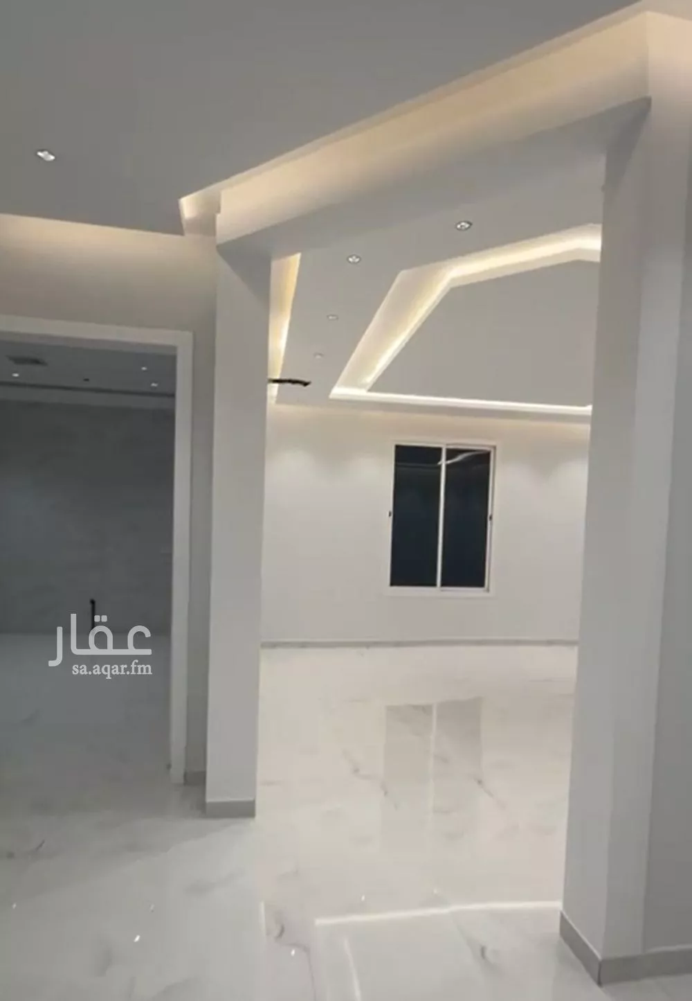 فيلا للبيع في شارع عقبة ابن عامر ابن سعد, حي شكر, مدينة خميس مشيط, منطقة عسير 1 صورة