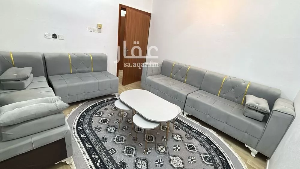 شقة للإيجار في شارع عبدالحميد ابن جبير, حي الشرف, مدينة خميس مشيط, منطقة عسير 1 صورة