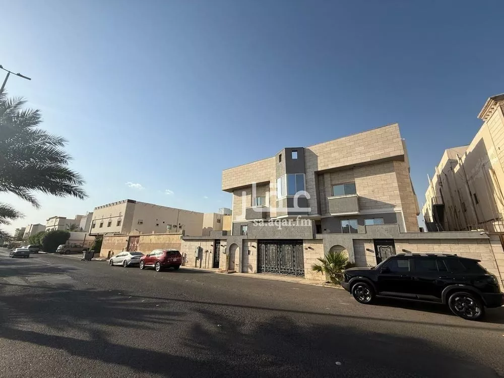 فيلا للبيع في شارع الامير محمد ابن عبدالعزيز, حي وادي مهزور, مدينة المدينه المنوره, منطقة المدينة المنورة 1 صورة