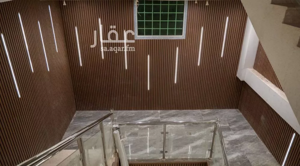 مكتب تجاري للإيجار في شارع طريق الثمامة, حي الصحافة, مدينة الرياض, منطقة الرياض 1 صورة