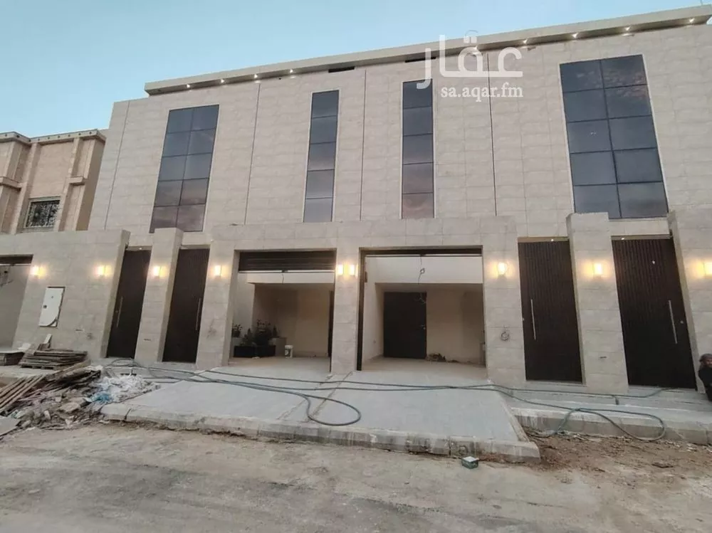 دور للبيع في شارع سليمان بن عبدالملك بن مروان, حي طويق, مدينة الرياض, منطقة الرياض 1 صورة