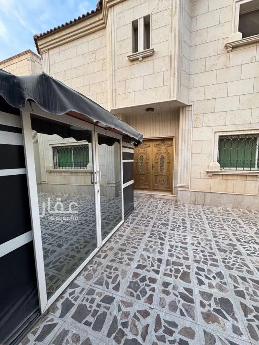 فيلا للإيجار في شارع الشيخ عبدالرزاق عفيفي, حي المروج, مدينة الرياض, منطقة الرياض 1 صورة
