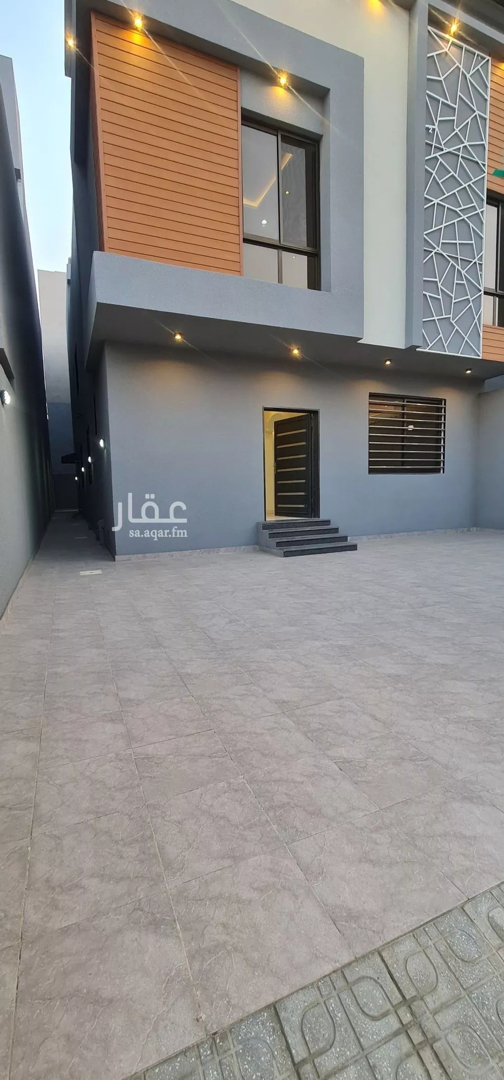 فيلا للبيع في حي الجامعيين, مدينة خميس مشيط, منطقة عسير 1 صورة