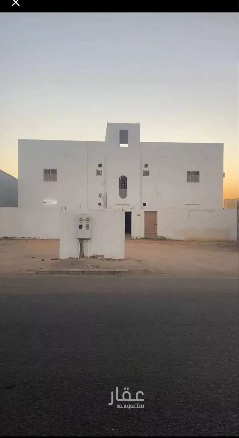 عمارة للبيع في شارع حصين الجذامي ، حي السمح ، طبرجل ، طبرجل 1 صورة