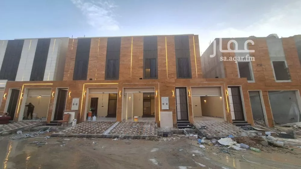 فيلا للبيع في شارع محمد حسب الله, حي طويق, مدينة الرياض, منطقة الرياض 1 صورة