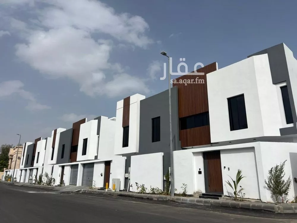 فيلا للبيع في شارع المازري, حي الحلقة الغربية, مدينة امارة منطقة مكة المكرمة - الطائف, منطقة مكة المكرمة 1 صورة
