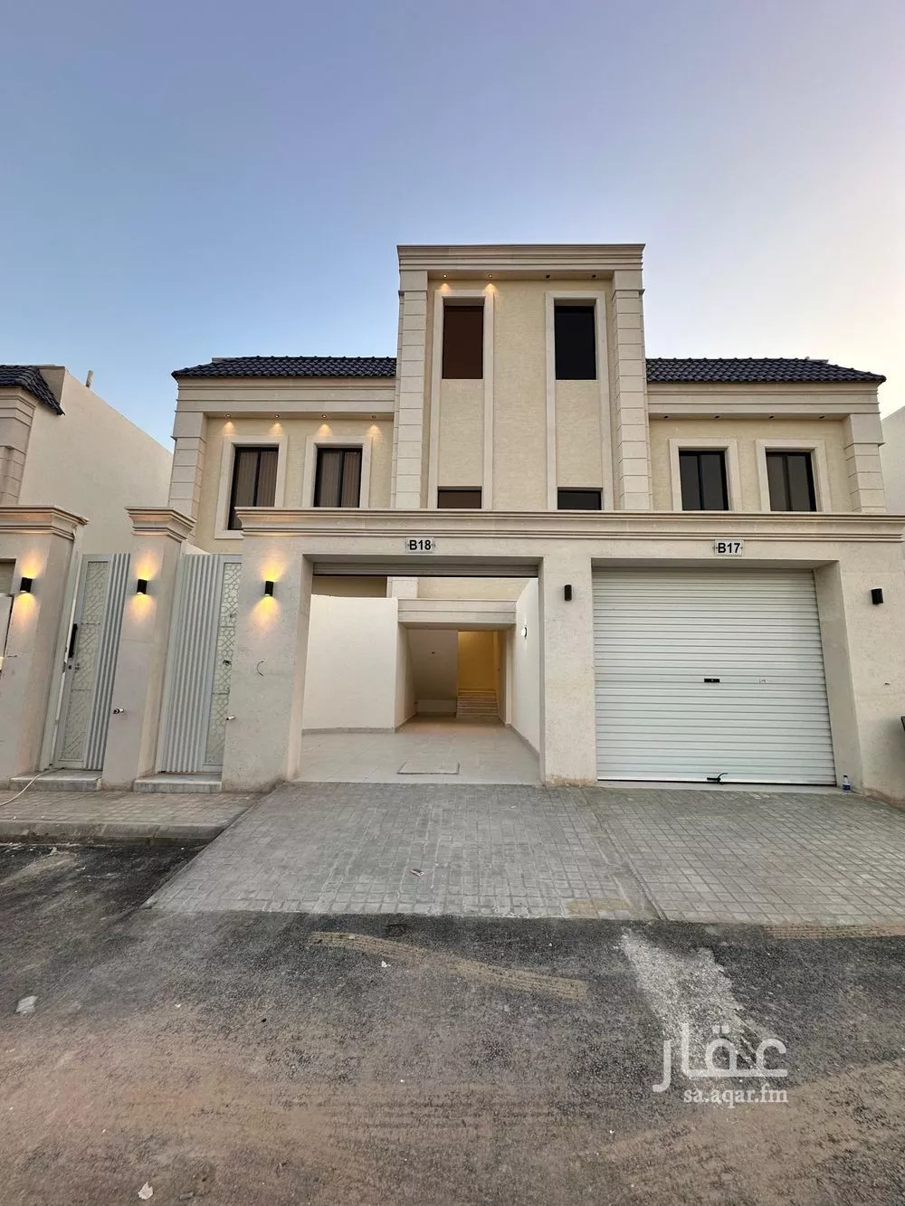 دور للبيع في شارع عبدالرحمن الرازي, حي عكاظ, مدينة الرياض, منطقة الرياض 1 صورة