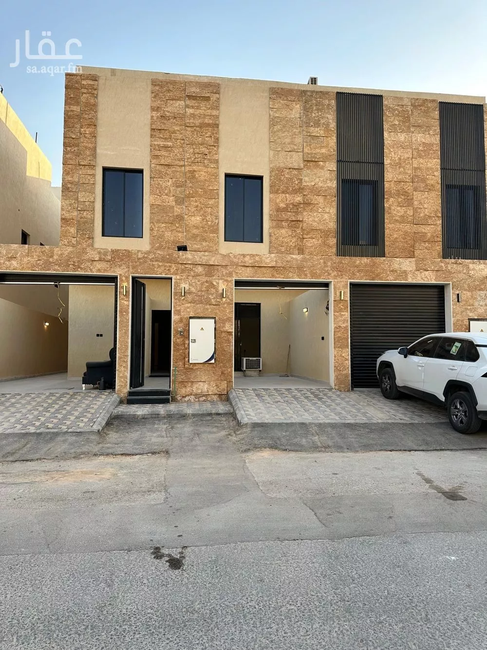 فيلا للبيع في شارع الزمخشري, حي عكاظ, مدينة الرياض, منطقة الرياض 1 صورة