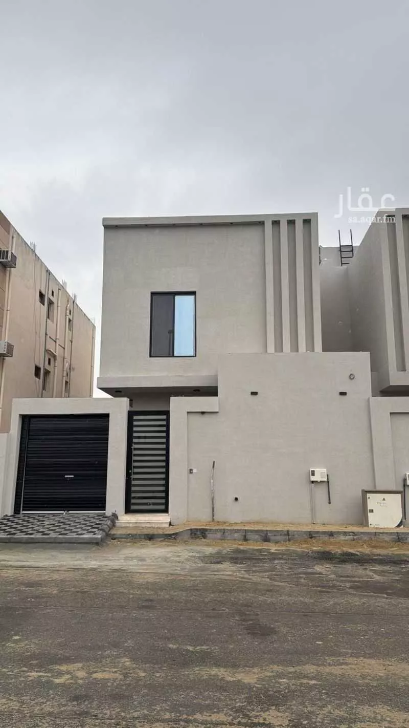 فيلا للبيع في شارع ابو نصر السلمي, حي الحزم, مدينة القطيف, المنطقة الشرقية 1 صورة