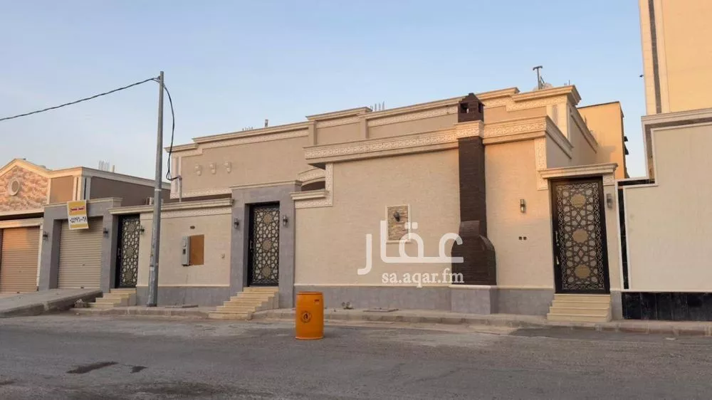 فيلا للبيع في شارع الجامعة 26, حي الجامعة, مدينة المزاحميه, منطقة الرياض 1 صورة