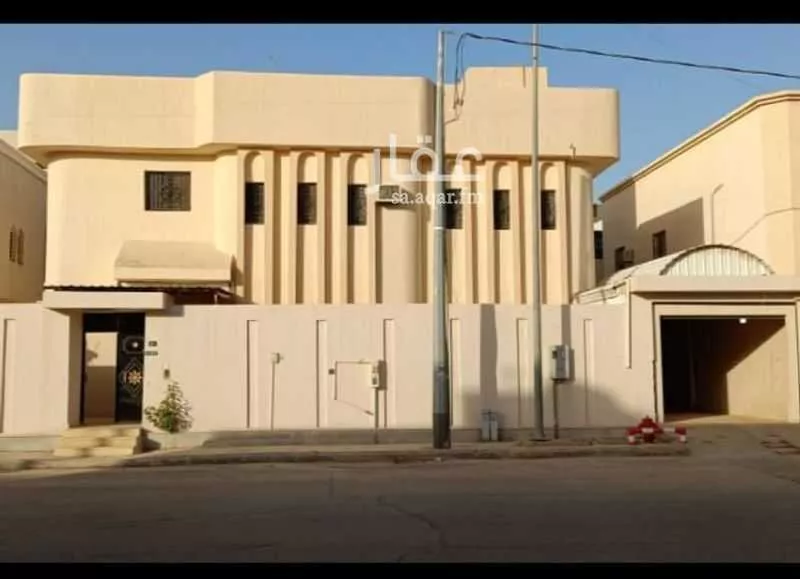 فيلا للإيجار في شارع بغداد, حي الملك عبدالعزيز, مدينة المجمعه, منطقة الرياض 1 صورة
