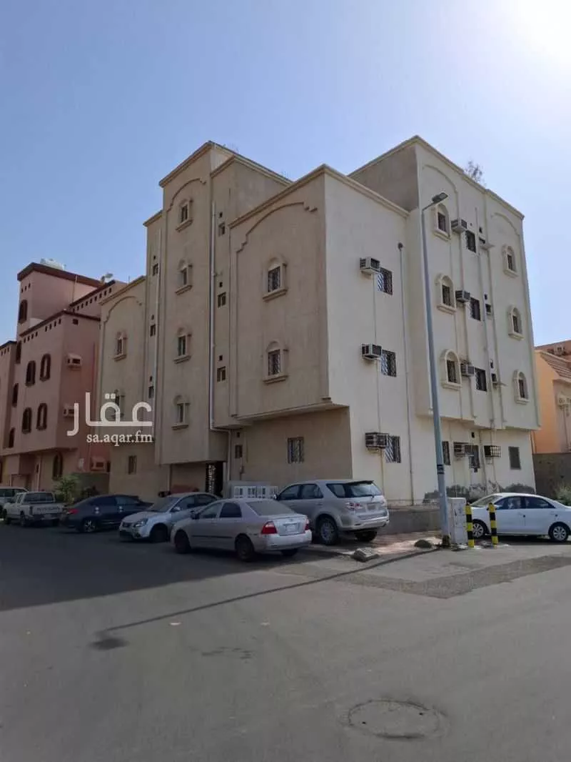 عمارة للإيجار في شارع يحيى محمد قاسم غزواني ، حي الروضة ، جازان ، منطقة جازان 1 صورة