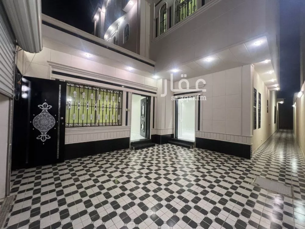 فيلا للبيع في شارع عبدالرحمن الربيعه, حي الرمال, مدينة الرياض, منطقة الرياض 1 صورة