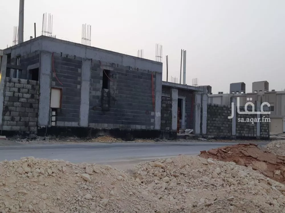 فيلا للبيع في شارع أبي الفتوح الطوسي, حي المهدية, مدينة الرياض, منطقة الرياض 1 صورة