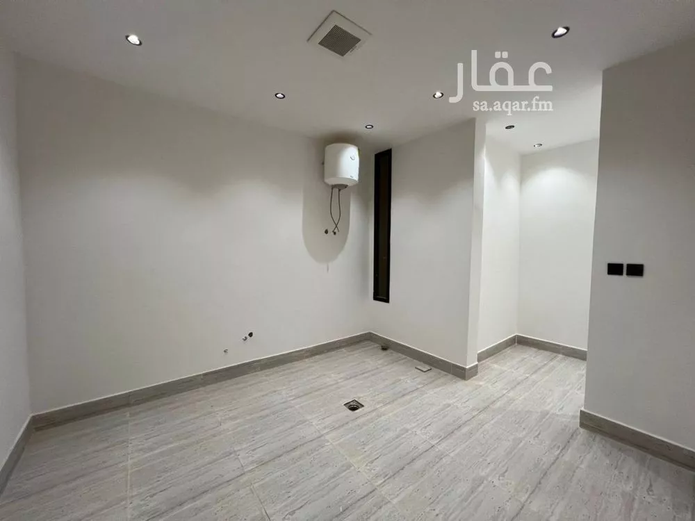 دور للبيع في شارع القوسة, حي الحزم, مدينة الرياض, منطقة الرياض 1 صورة