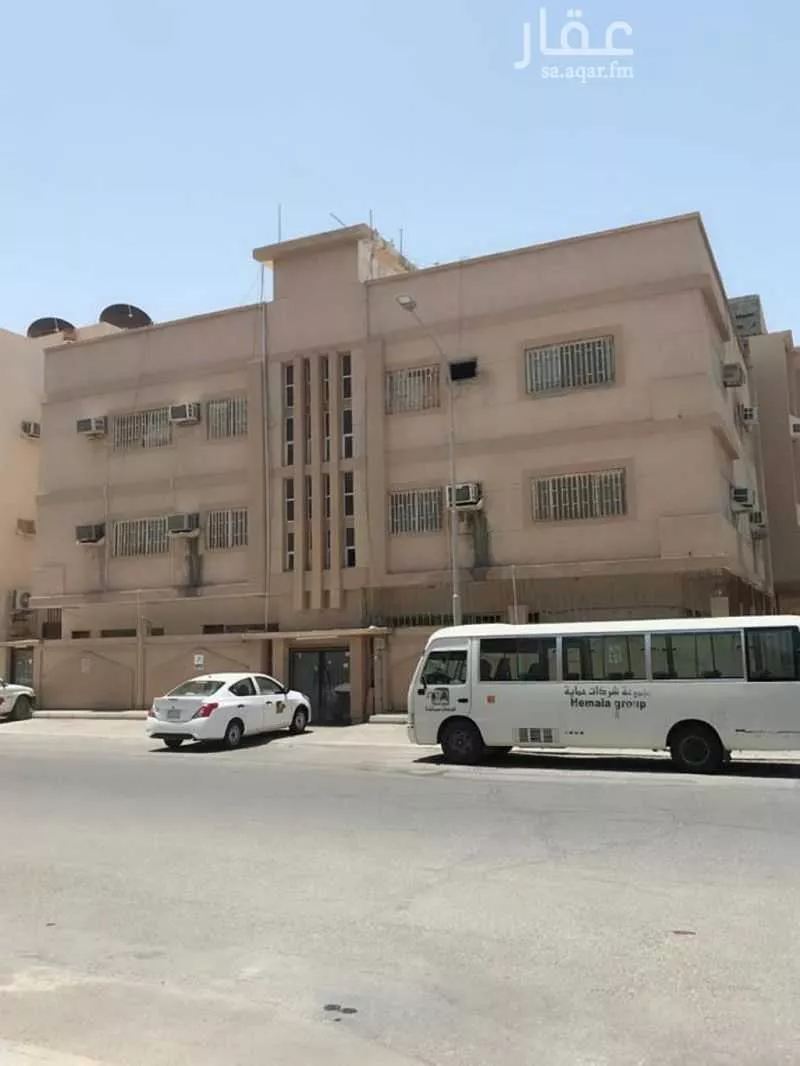 عمارة للبيع في شارع السادس عشر, حي الخبر الجنوبية, مدينة الخبر, المنطقة الشرقية 1 صورة