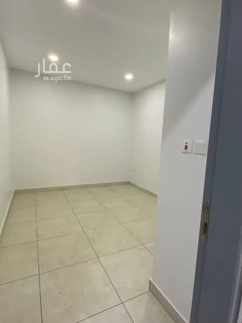 عمارة للإيجار في شارع عبد الله بن حمد آل خليفة, حي الشراع, مدينة جدة, منطقة مكة المكرمة 1 صورة