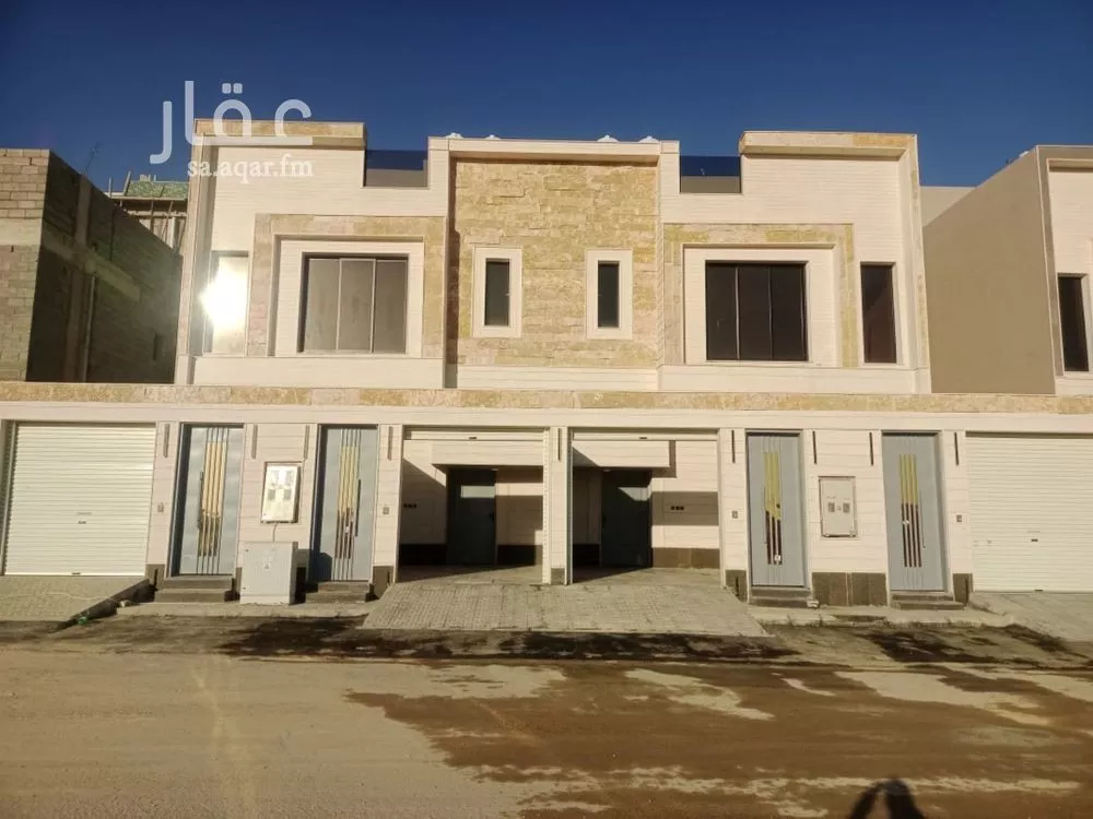 دور للبيع في شارع أحمد بن حرب, حي بدر, مدينة الرياض, منطقة الرياض 1 صورة