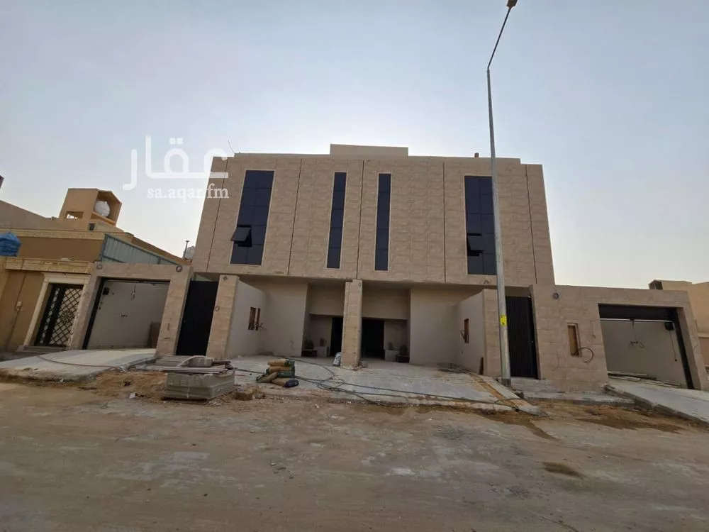 دور للبيع في شارع قيصر الكاتب, حي طويق, مدينة الرياض, منطقة الرياض 1 صورة