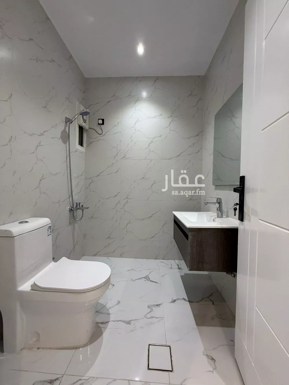 شقة للإيجار في شارع الامير عبدالله بن سعود بن عبدالله صنيتان ال سعود, حي الياسمين, مدينة الرياض, منطقة الرياض 1 صورة