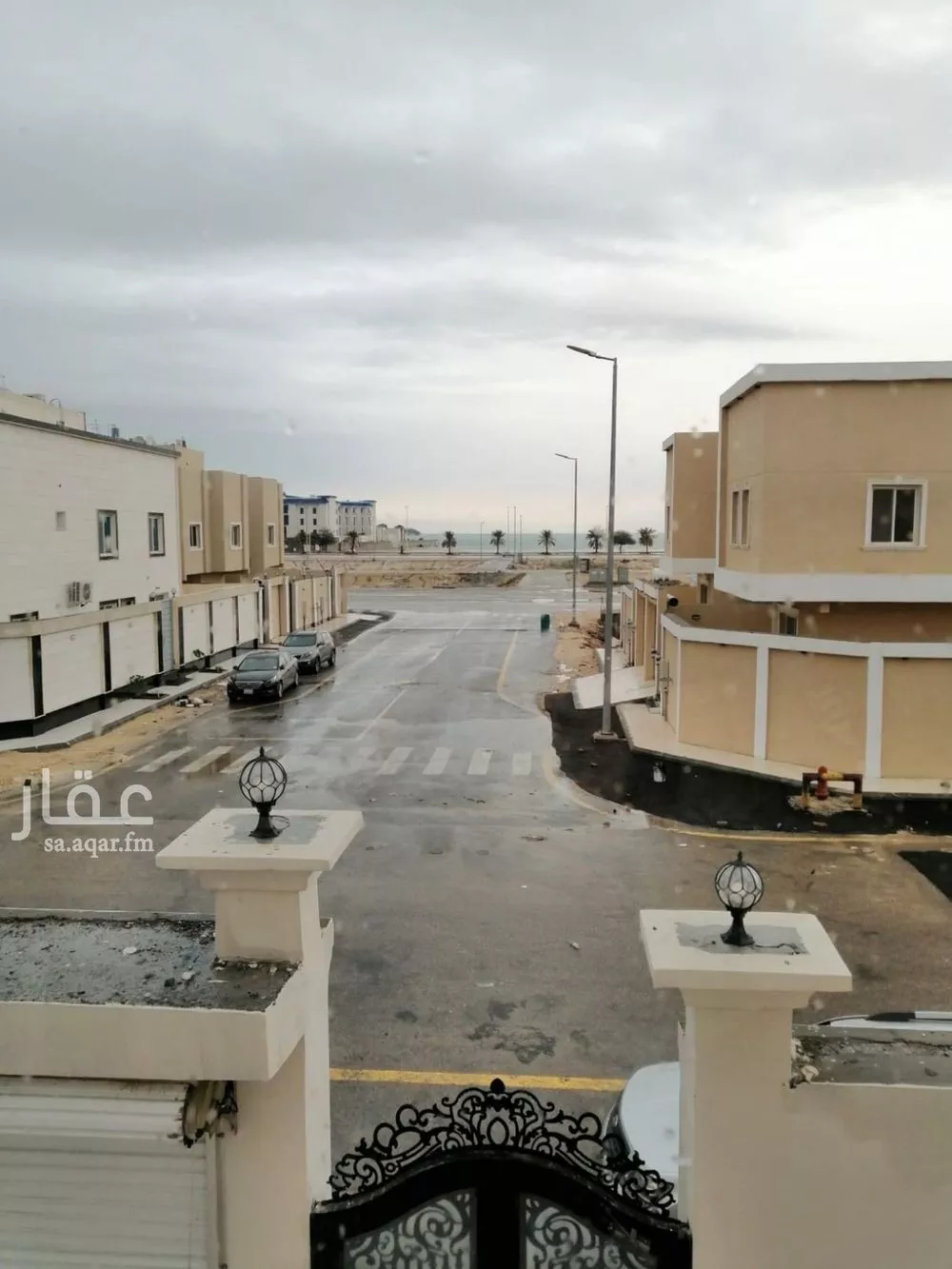 فيلا للبيع في شارع الفيحاء, حي الأمواج, مدينة الخبر, المنطقة الشرقية 1 صورة